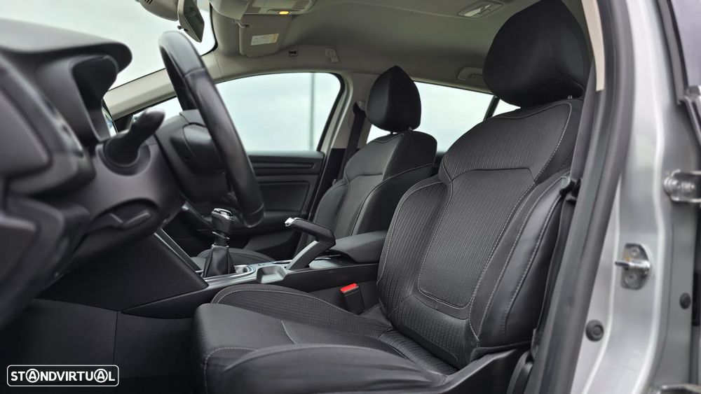 Renault Mégane Sport Tourer BLUE dCi 115 LIMITED - 5