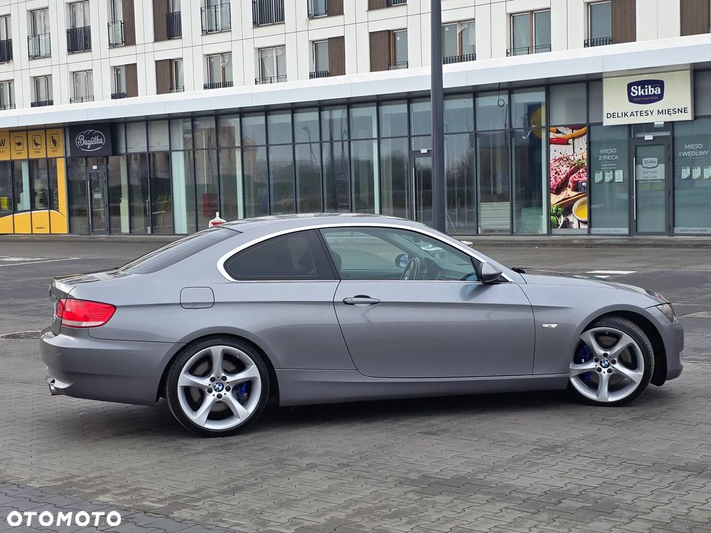 BMW Seria 3 335i M Sport Edition - 25