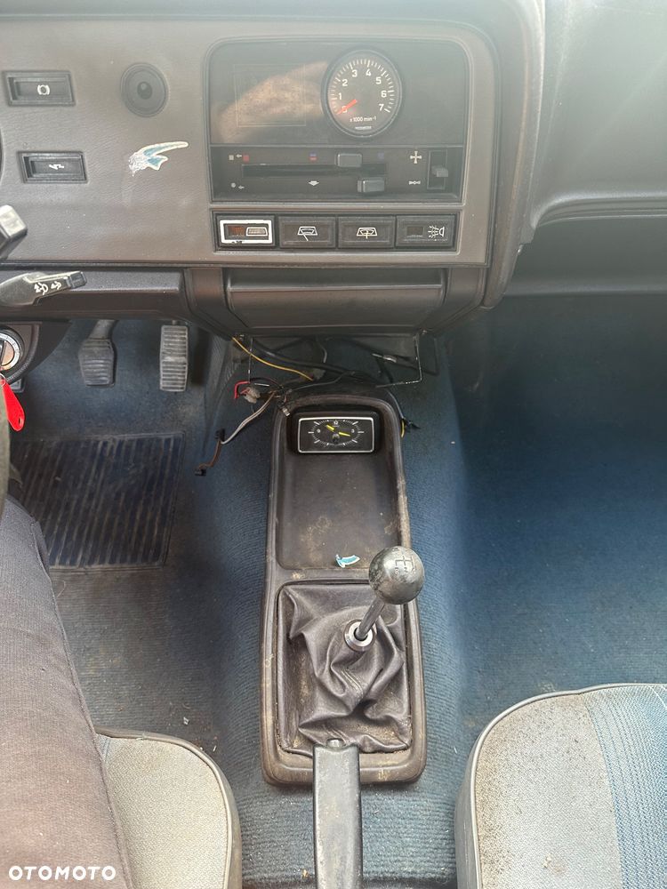 BMW Seria 3 316i - 11