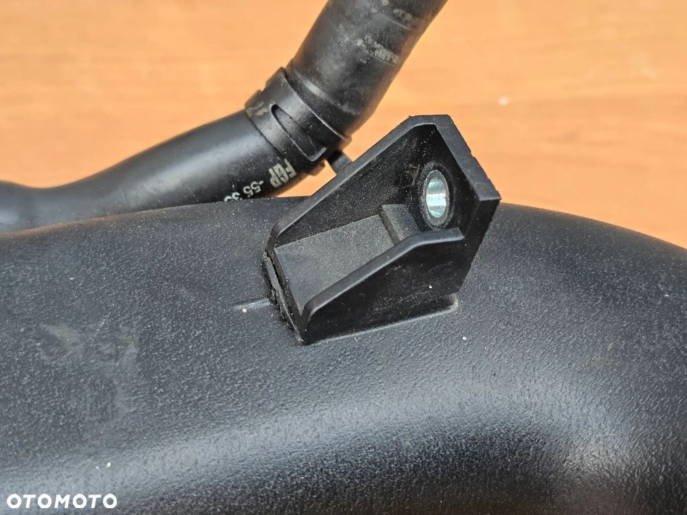 RURA PRZEWÓD DOLOT POWIETRZA TURBO OPEL VECTRA C SIGNUM 1.9 150KM 55352725 - 8