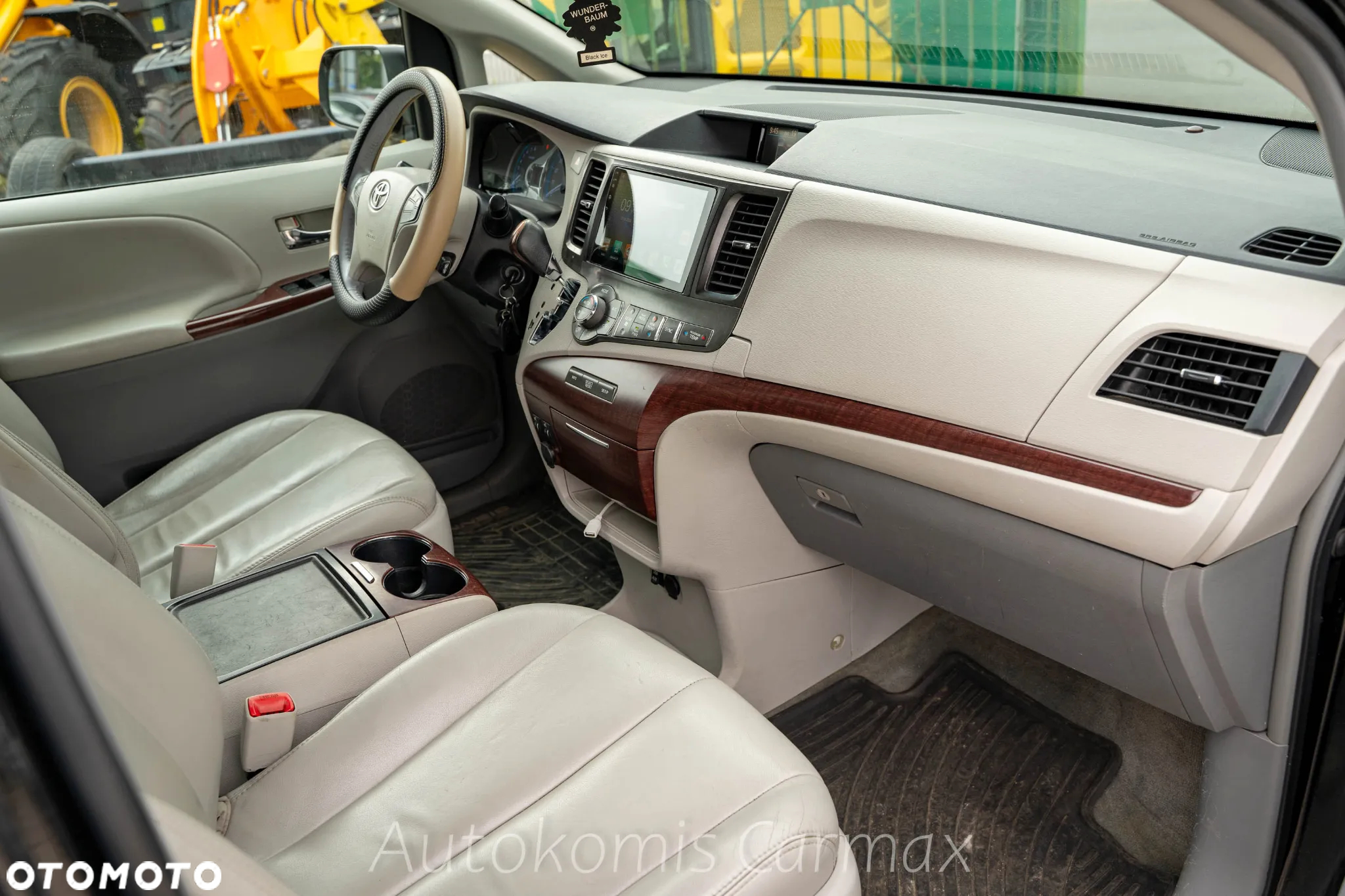 Toyota Sienna 3.5 V6 XLE AWD - 14