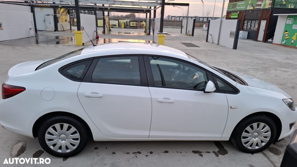 Opel Astra 1.4 Turbo ECOTEC Enjoy - 3