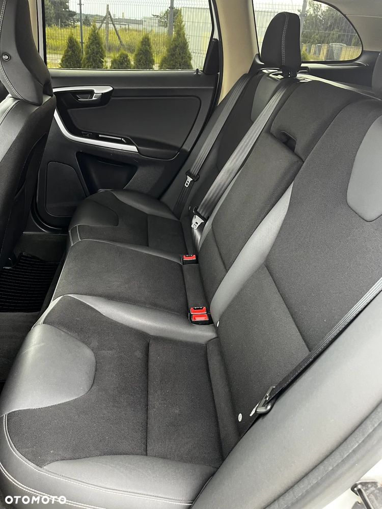 Volvo XC 60 - 8