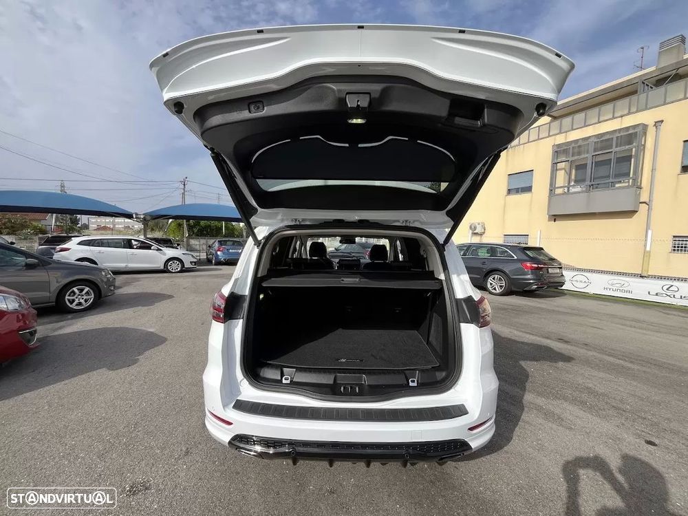Ford S-Max 2.0 TDCi Titanium - 55