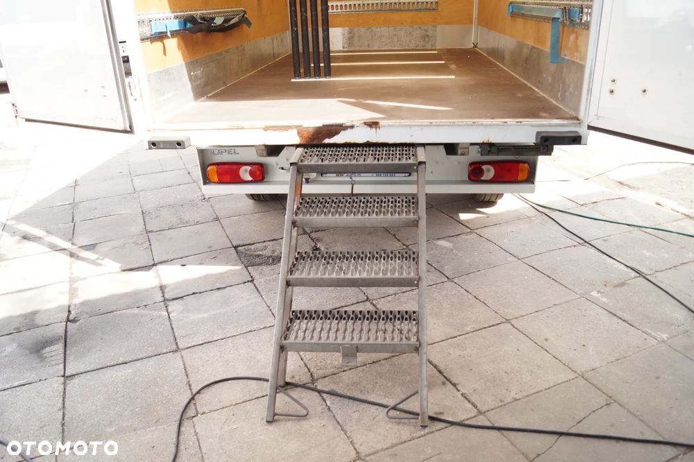 Opel Movano - 16