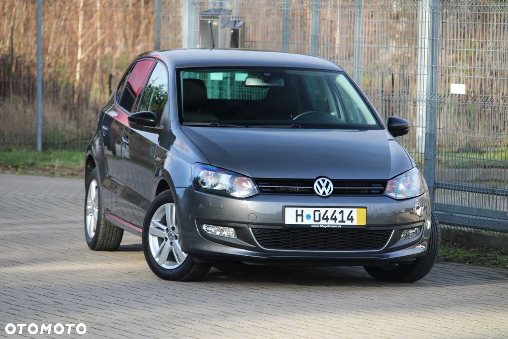 Volkswagen Polo 1.2 TSI MATCH - 1
