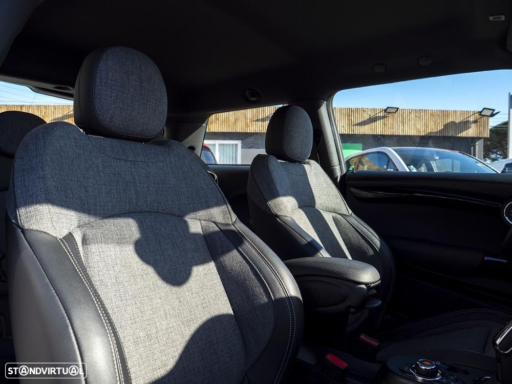 MINI 3 Portas Cooper SE - 19