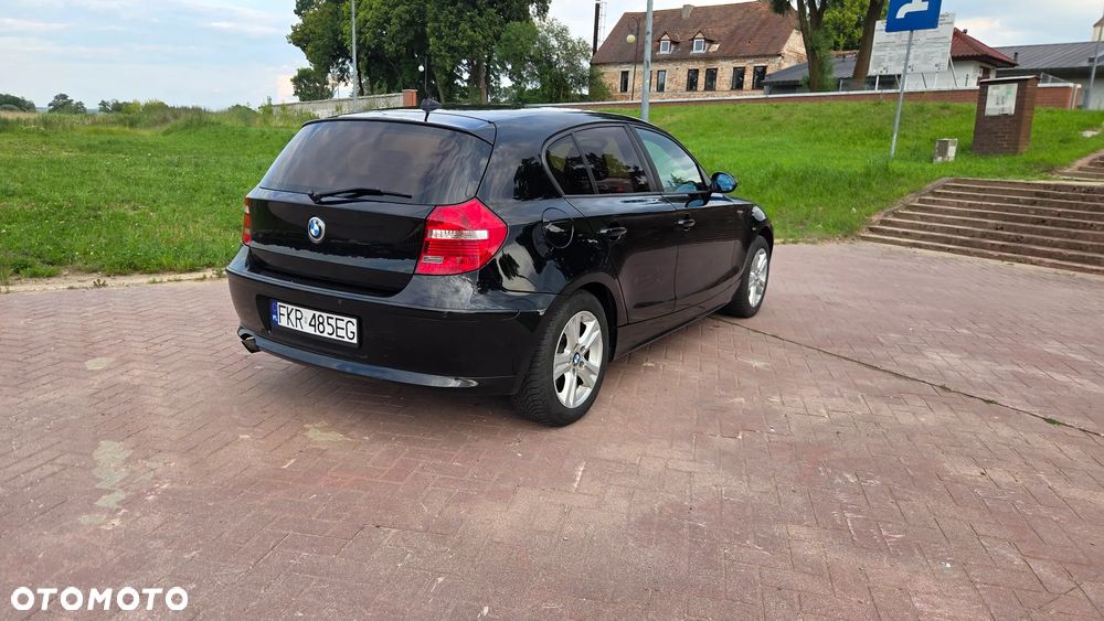 BMW Seria 1 118d - 6