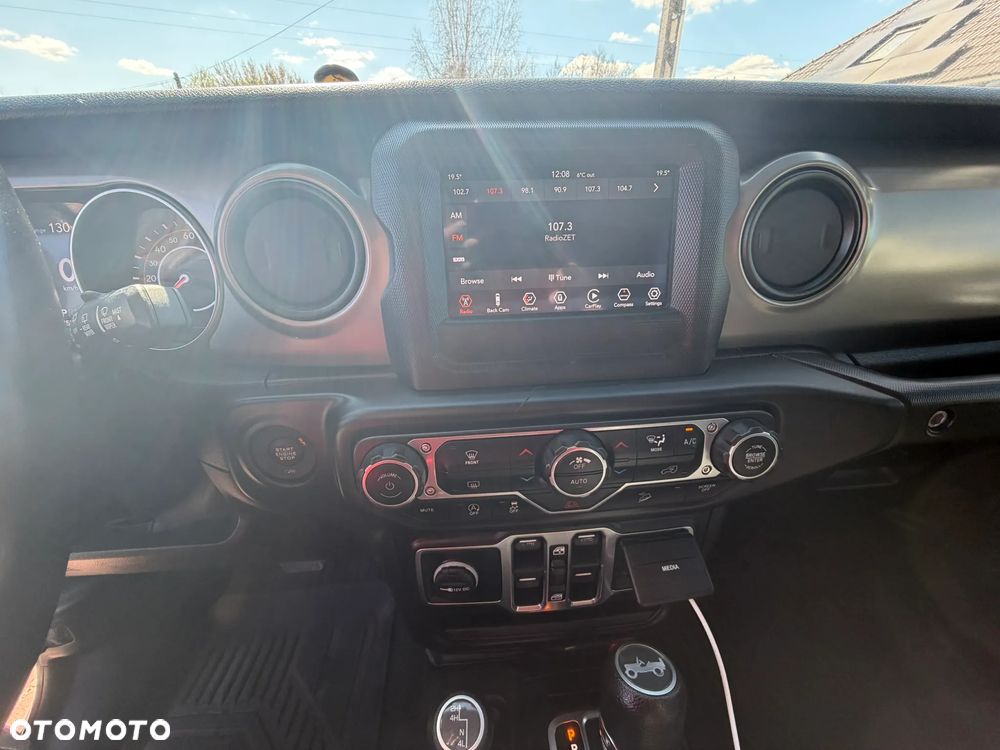 Jeep Wrangler - 14