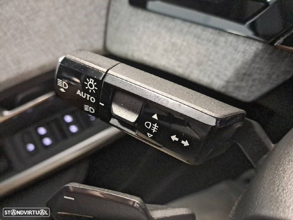 Peugeot 3008 1.2 Hybrid Allure e-DCS6 - 14