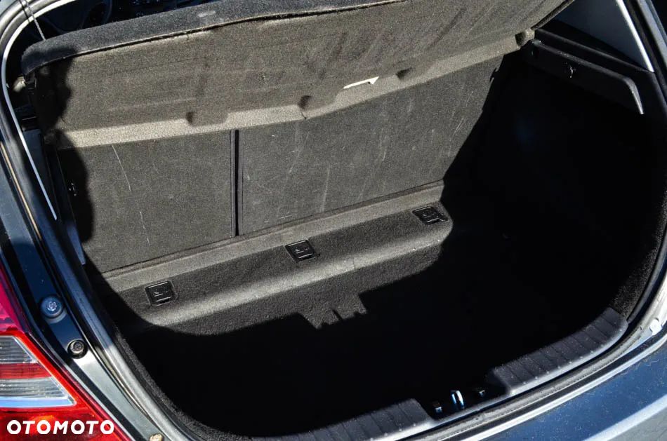 Hyundai i30 1.4 blue Comfort - 24