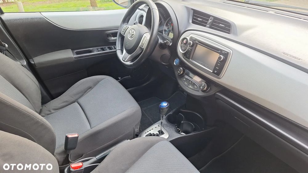 Toyota Yaris 1.5 VVT-i Style - 17