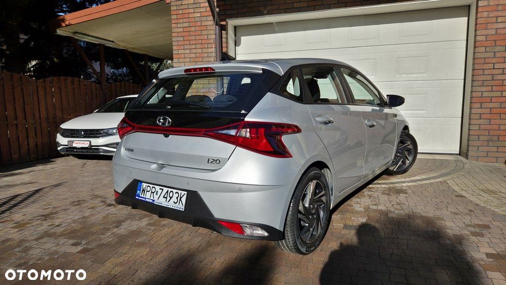 Hyundai i20 1.2 Modern - 12