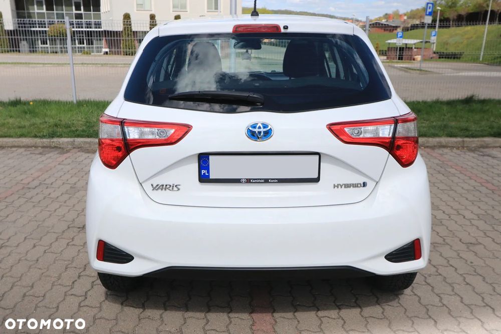 Toyota Yaris Hybrid 100 Active EU6 - 5