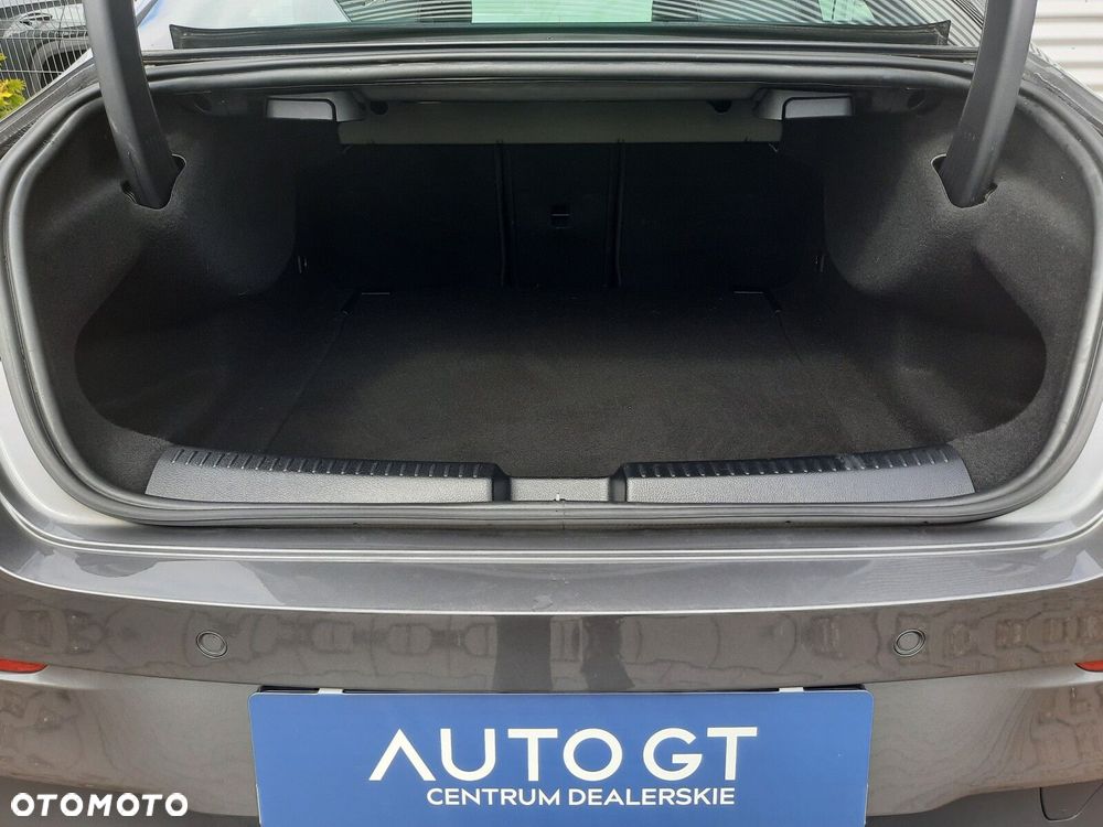 Mercedes-Benz CLA 250 Progressive 7G-DCT - 29