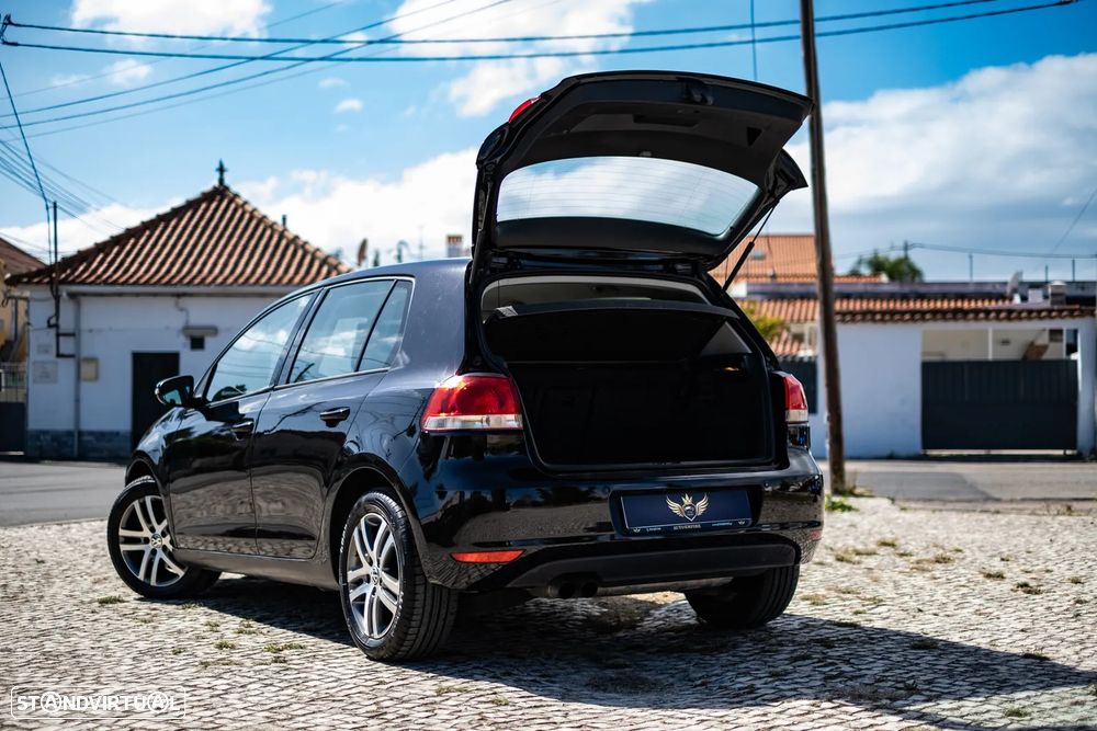 VW Golf 2.0 TDi Highline DSG - 8