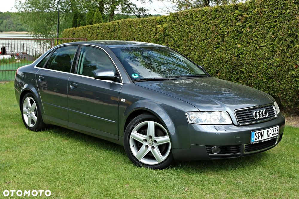 Audi A4 Limousine - 9