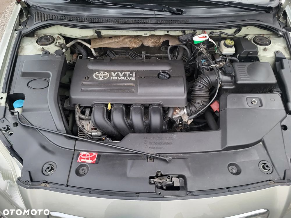 Toyota Avensis 1.8 VVT-i Sol - 10