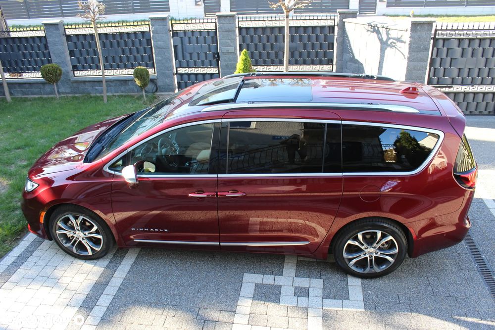 Chrysler Pacifica - 9