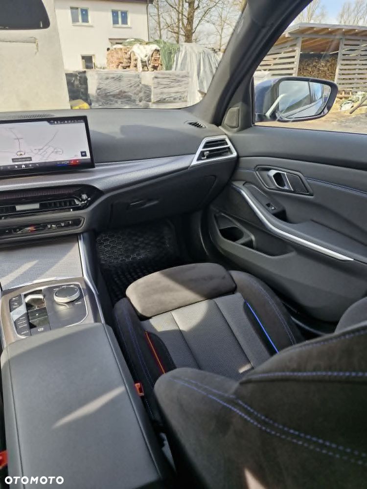 BMW Seria 3 330i xDrive M Sport sport - 12