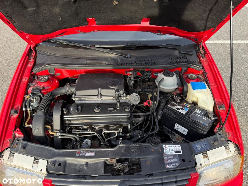 Volkswagen Polo - 8
