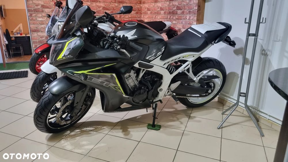 Honda CBR - 5