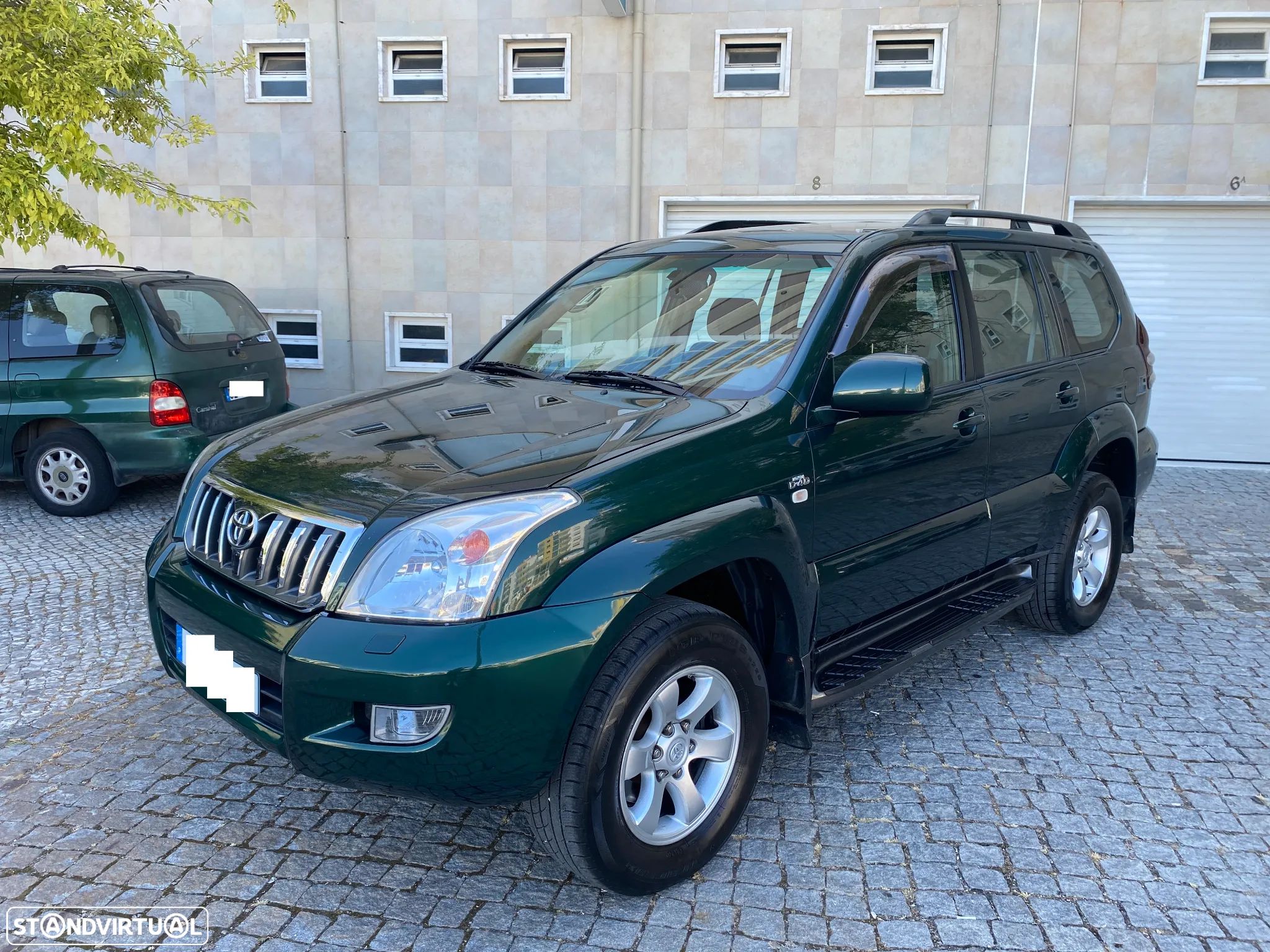Toyota Land Cruiser D-4D Auto - 1