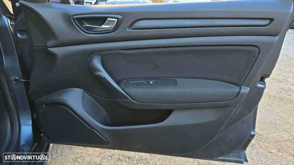 Renault Mégane 1.5 dCi Zen ECO - 28