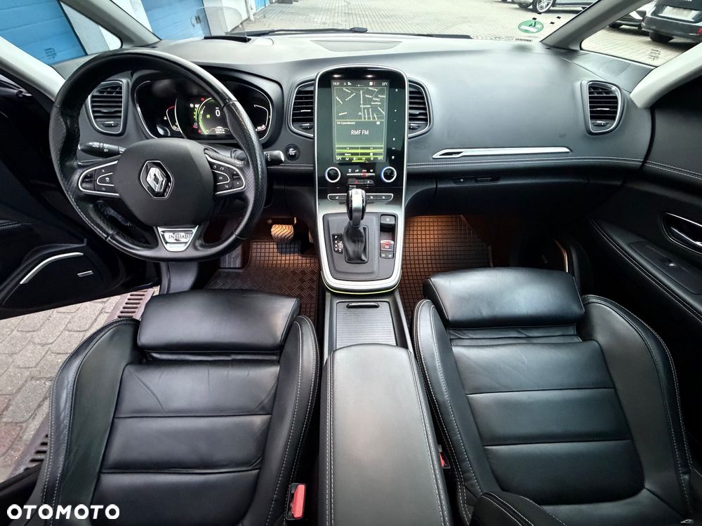 Renault Grand Scenic - 28