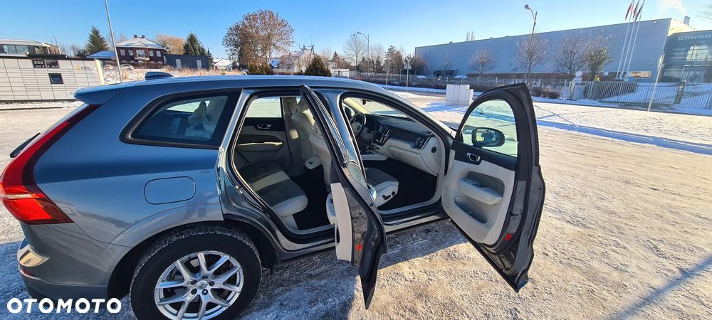 Volvo XC 60 D4 Momentum - 6