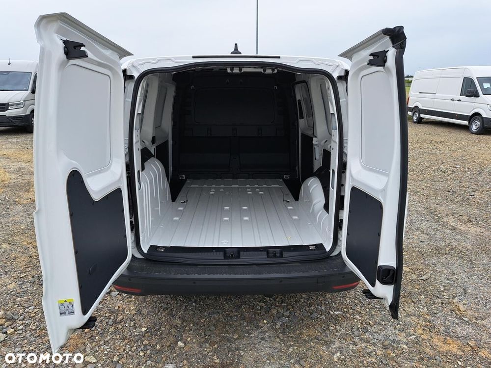 Volkswagen Caddy Maxi Cargo - 25