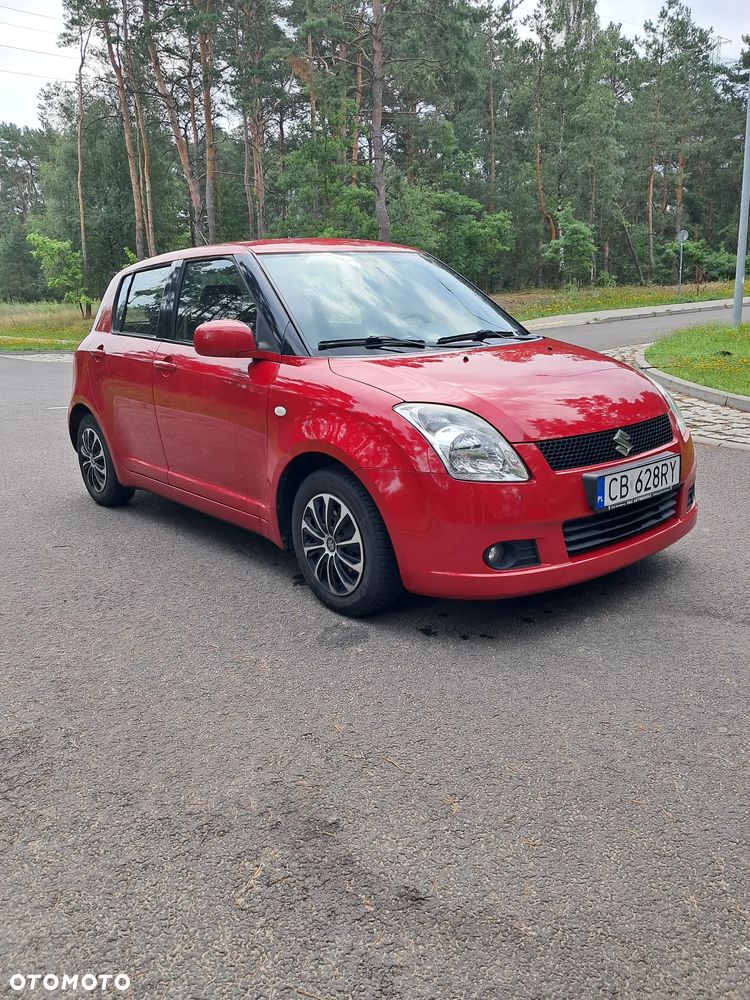 Suzuki Swift 1.3 Club - 3