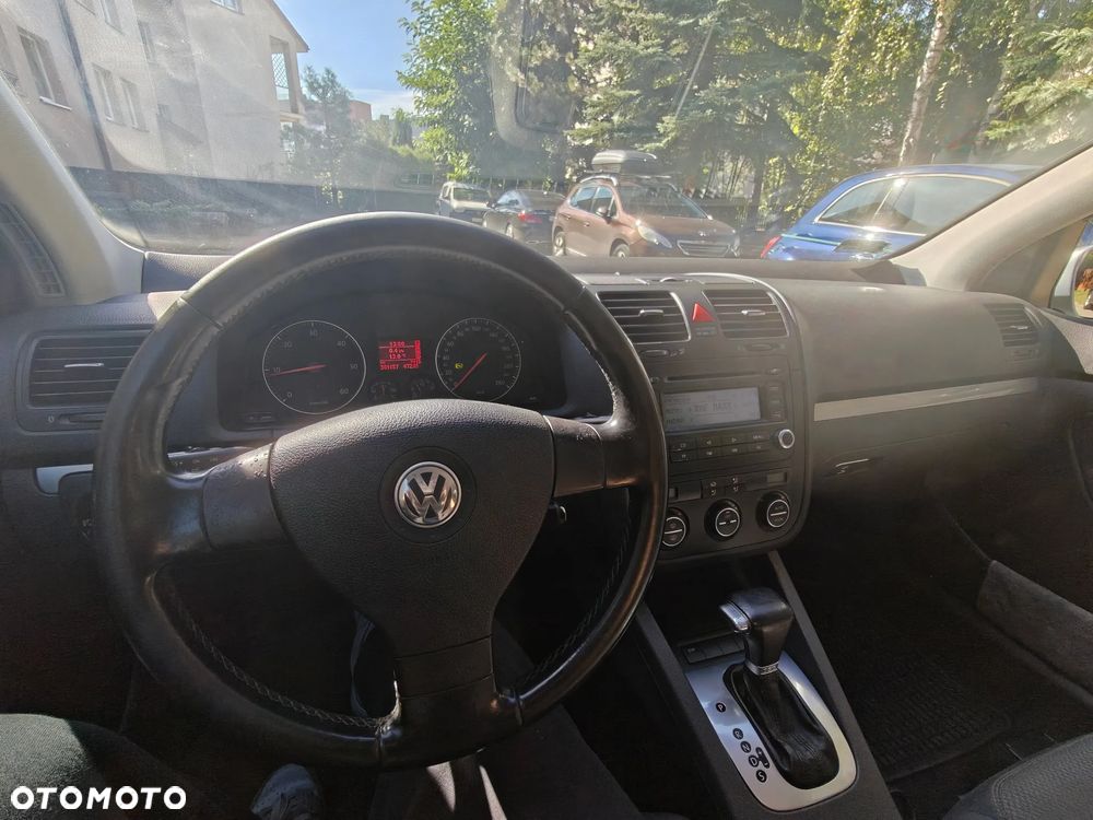 Volkswagen Golf - 12
