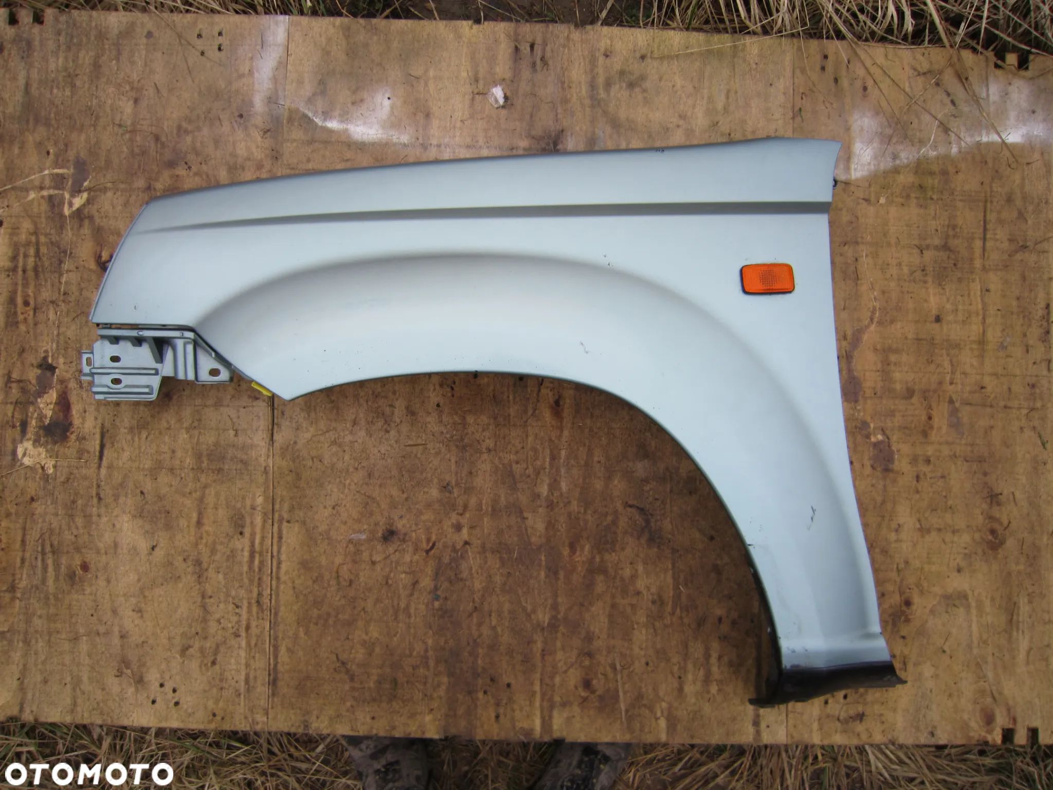 Błotnik przód przedni lewy Nissan X-trail I T30 FX0 - 1