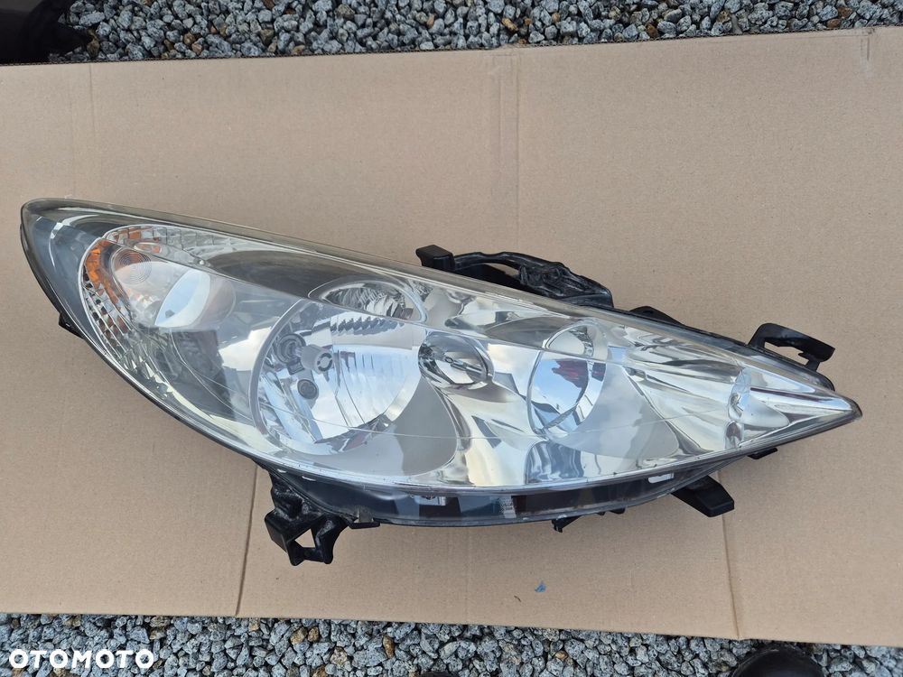 Peugeot 2007 reflektor prawy.2006-2009. Valeo.EU. - 1