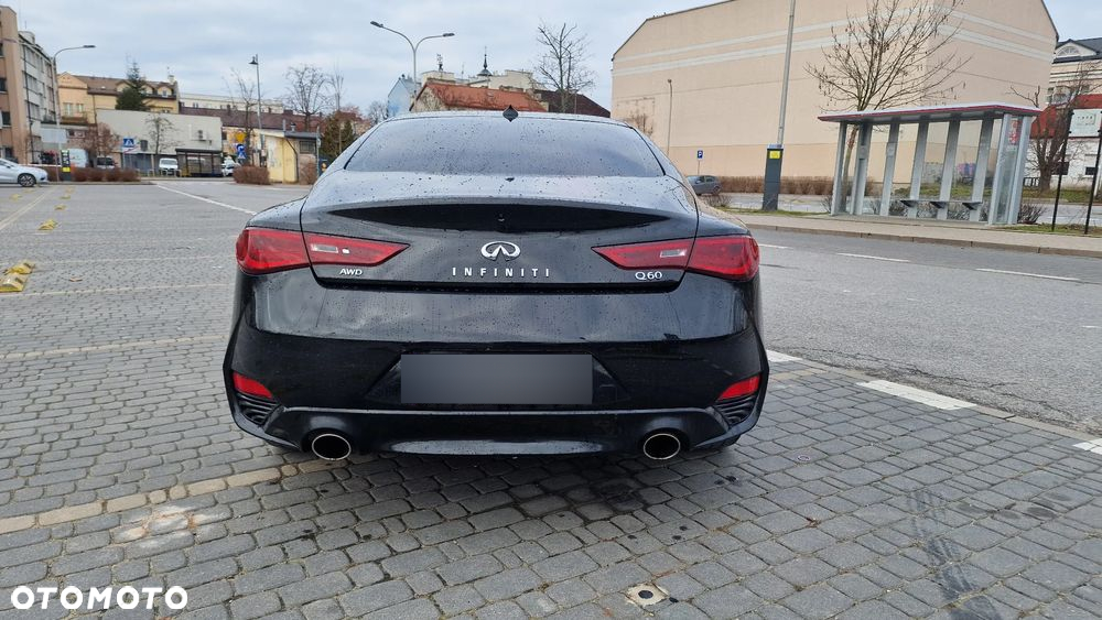 Infiniti Q60 2.0t Coupe Premium Tech - 10
