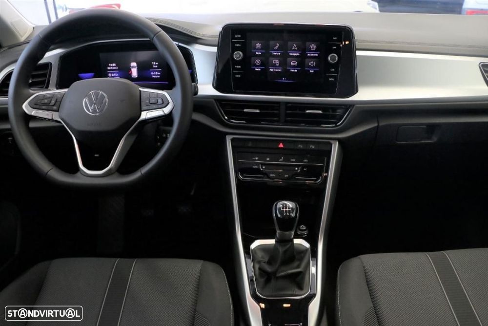 VW T-Roc 1.0 TSI Urban - 28