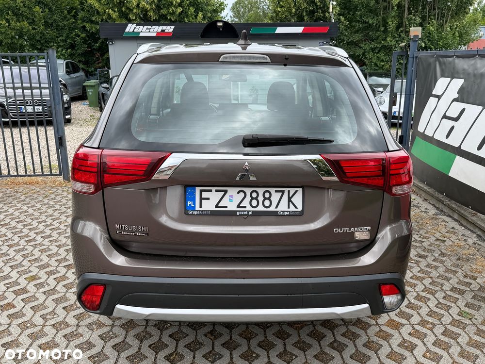 Mitsubishi Outlander 2.0 City Style 2WD - 7