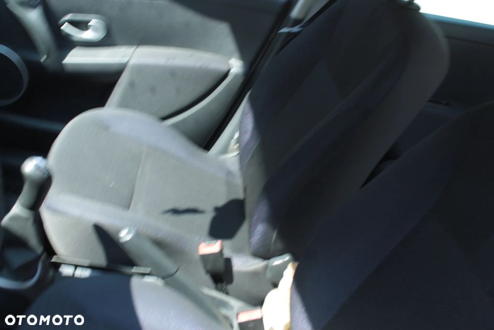 Renault Clio 1.2 16V All Inclusive - 12
