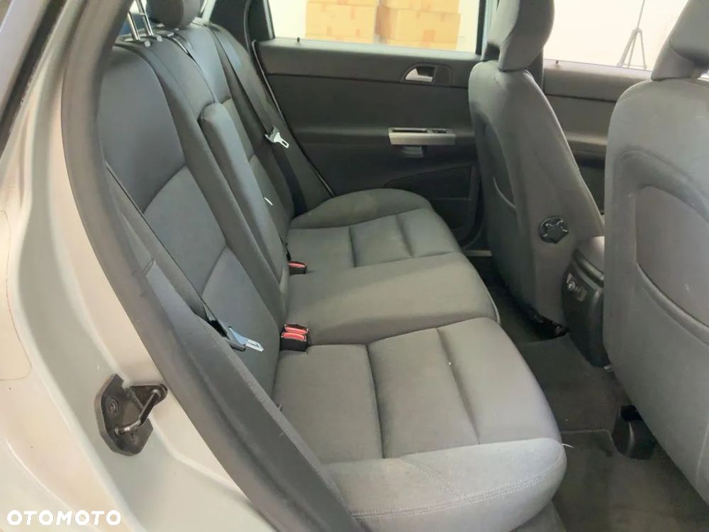 Volvo V50 2.0 Kinetic - 16