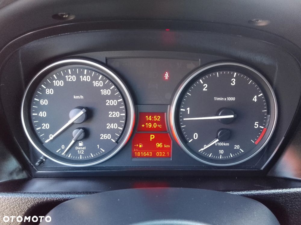 BMW X1 xDrive20d Sport Line - 28