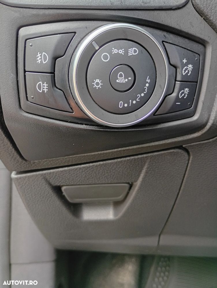 Ford Focus 1.0 EcoBoost Active - 9