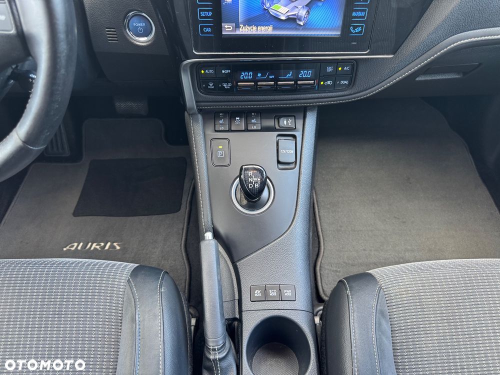 Toyota Auris - 17