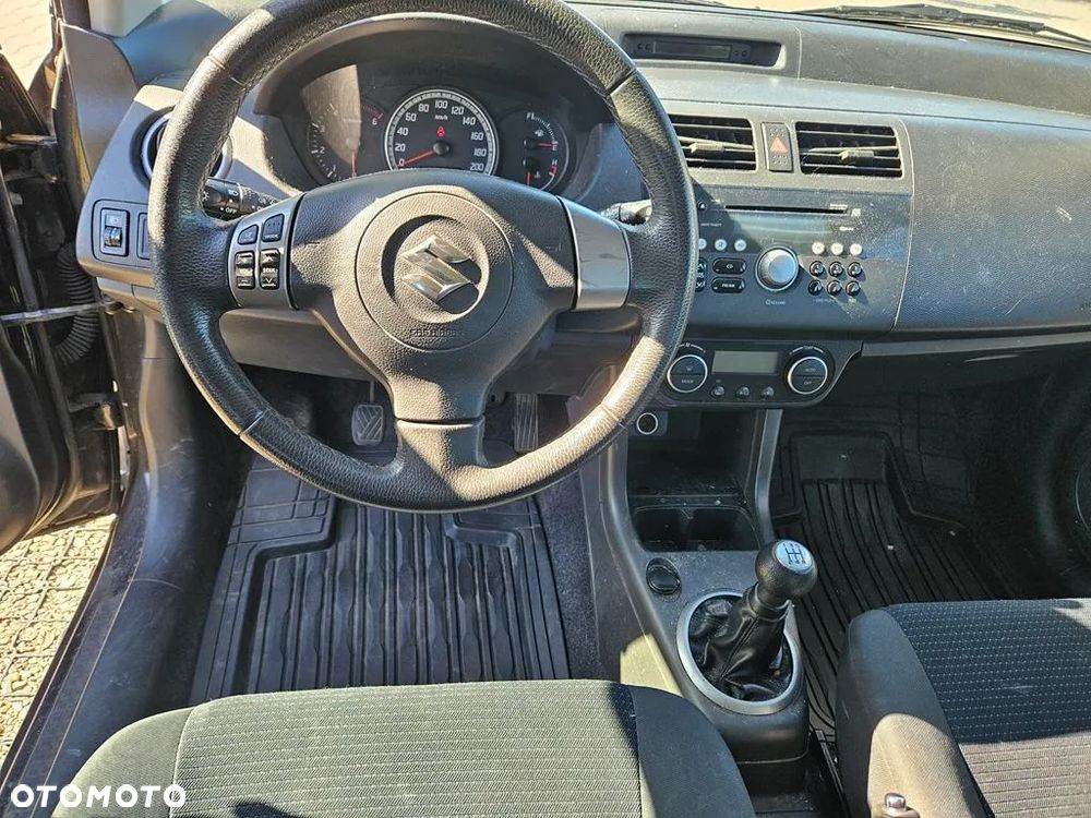 Suzuki Swift 1.3 DDiS GLX / Comfort - 14