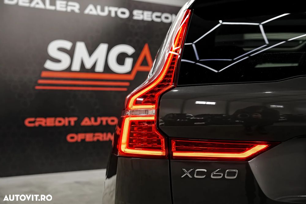 VOLVO XC60 2022 — imagine 35