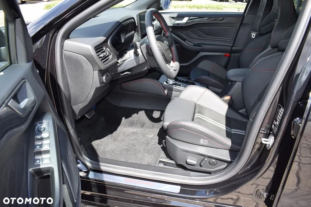 Ford Focus 2.3 EcoBoost ST X - 10