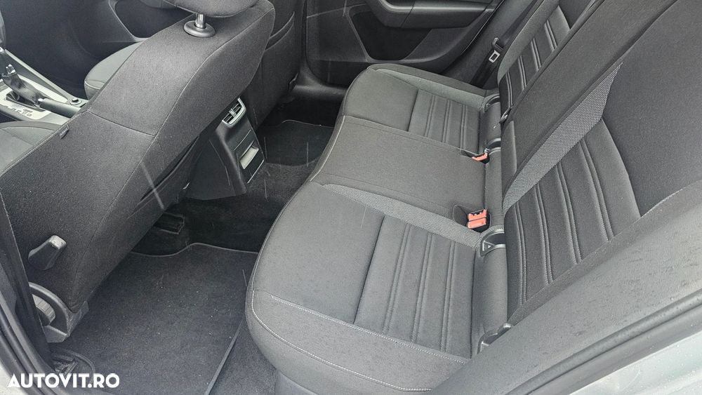 Skoda Octavia Combi 2.0 TDI DSG 4X4 Style - 7