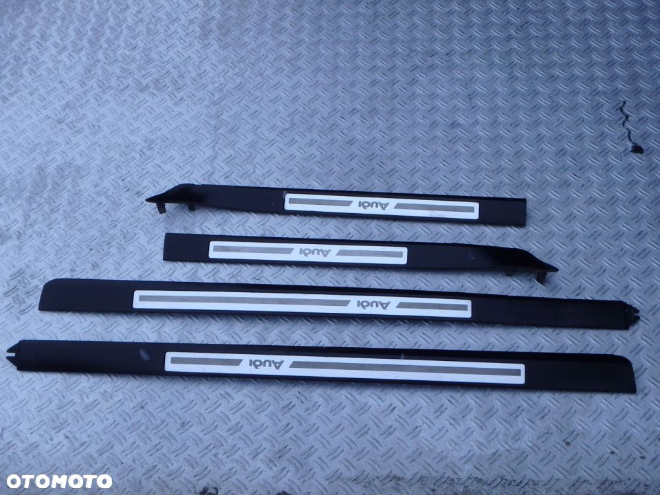 LISTWY PROGOWE KOMPLET AUDI A8 D3 RADOM - 1