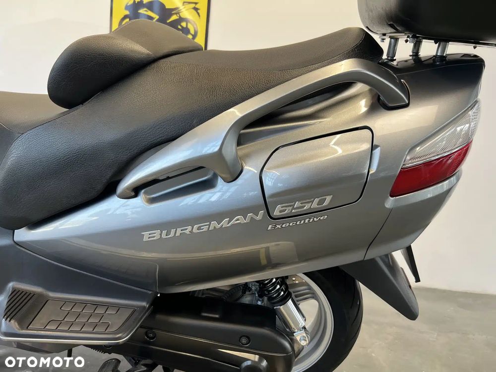 Suzuki Burgman - 11
