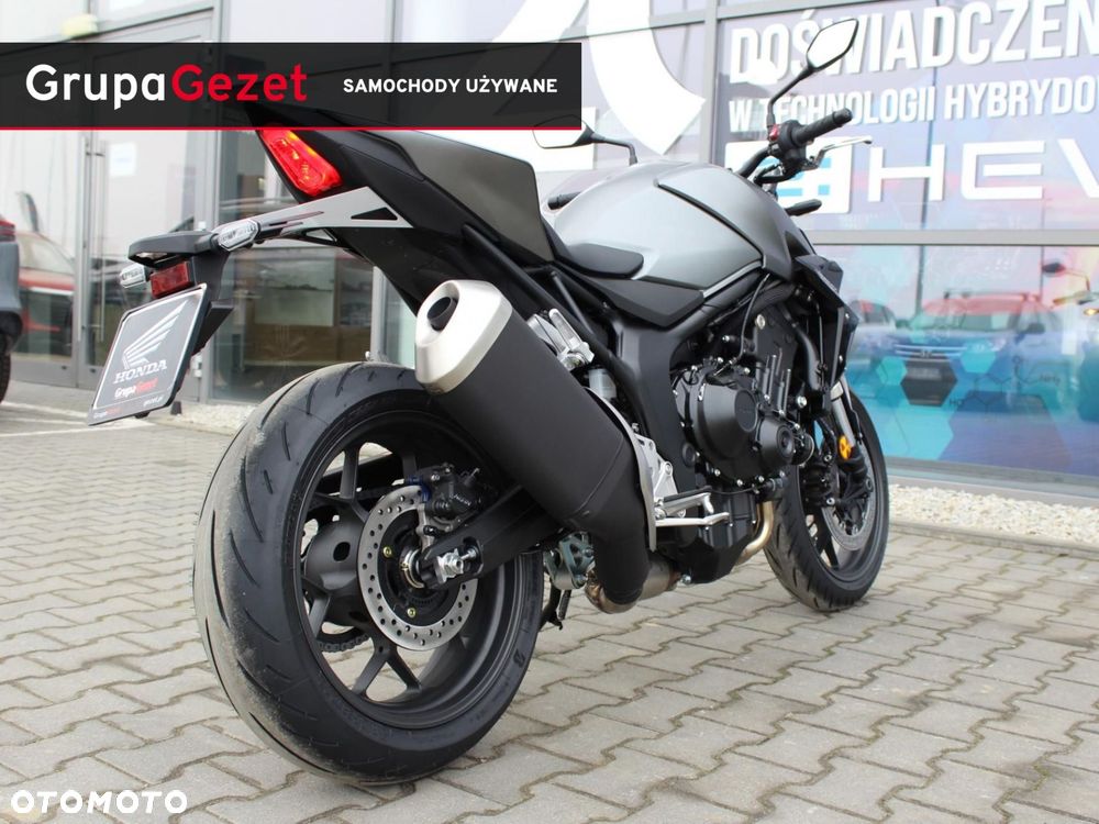 Honda CB - 12